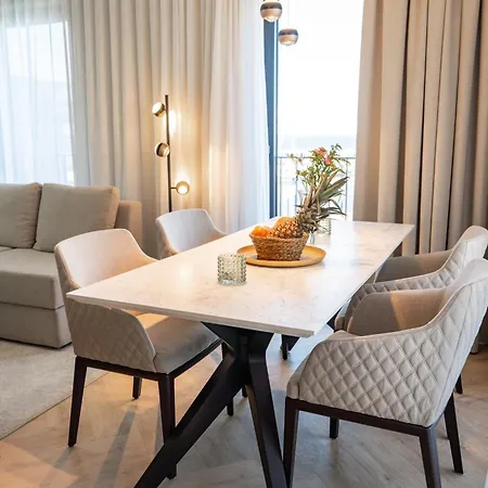 Yachthafen - Und Penthouses Apartman *