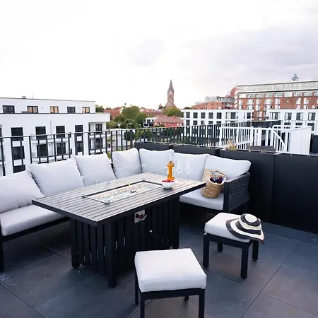 Yachthafen - Und Penthouses Apartmán *