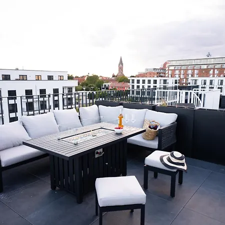 Yachthafen - Und Penthouses 아파트 바르트