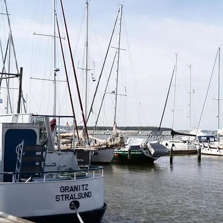 Yachthafen - Und Penthouses Appartamento Barth